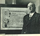 <div class=lightGallery-captions><p></p><p>Imagen de Martín Lloydi (primer presidente y fundador de Mutua Navarra)</p><h4>Material cedido por 021 - MUTUA NAVARRA</h4><span>1905</span></div>